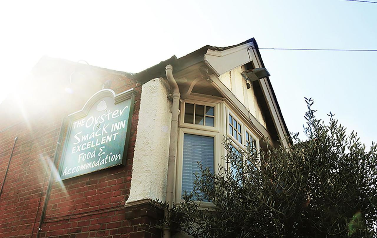 The Oyster Smack Hotel Burnham-on-Crouch Exterior foto