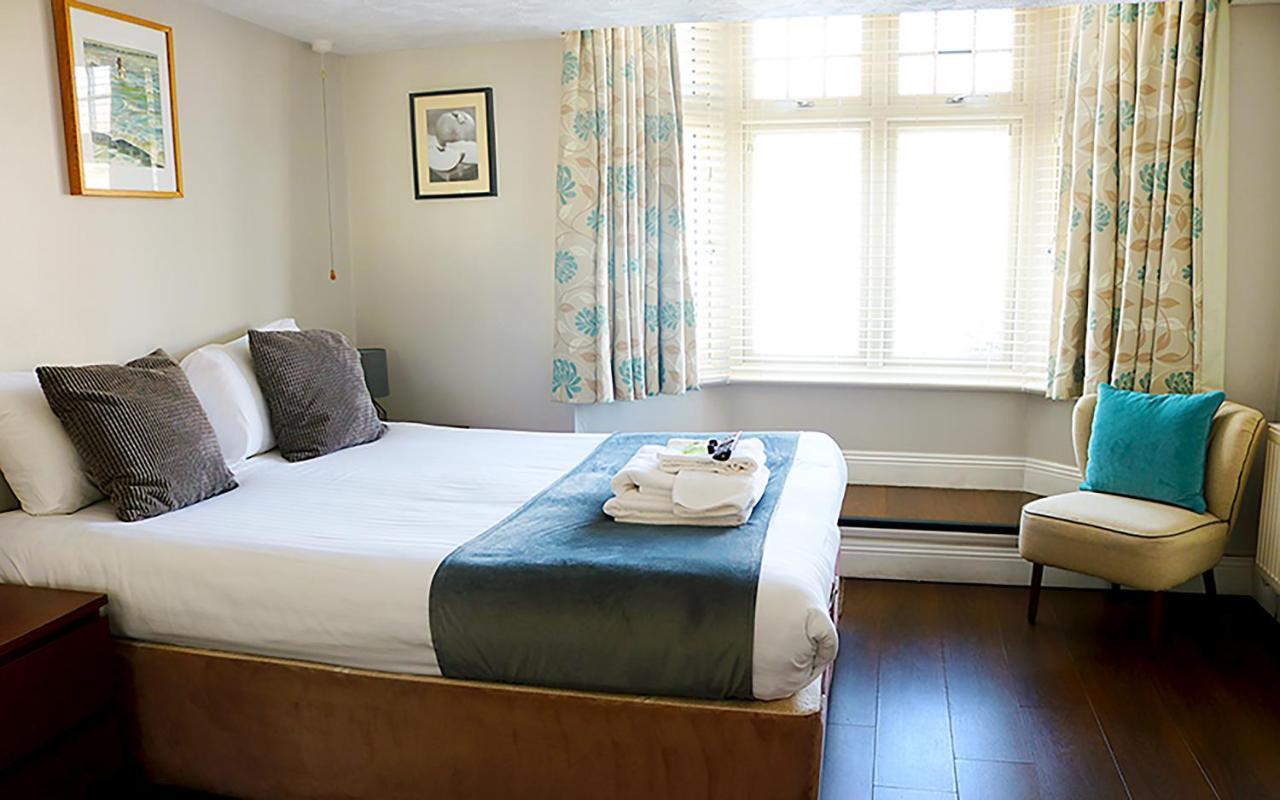 The Oyster Smack Hotel Burnham-on-Crouch Exterior foto